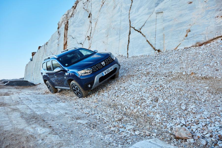  Dacia Duster 2017 года  (WW) (фото 115 из 257)